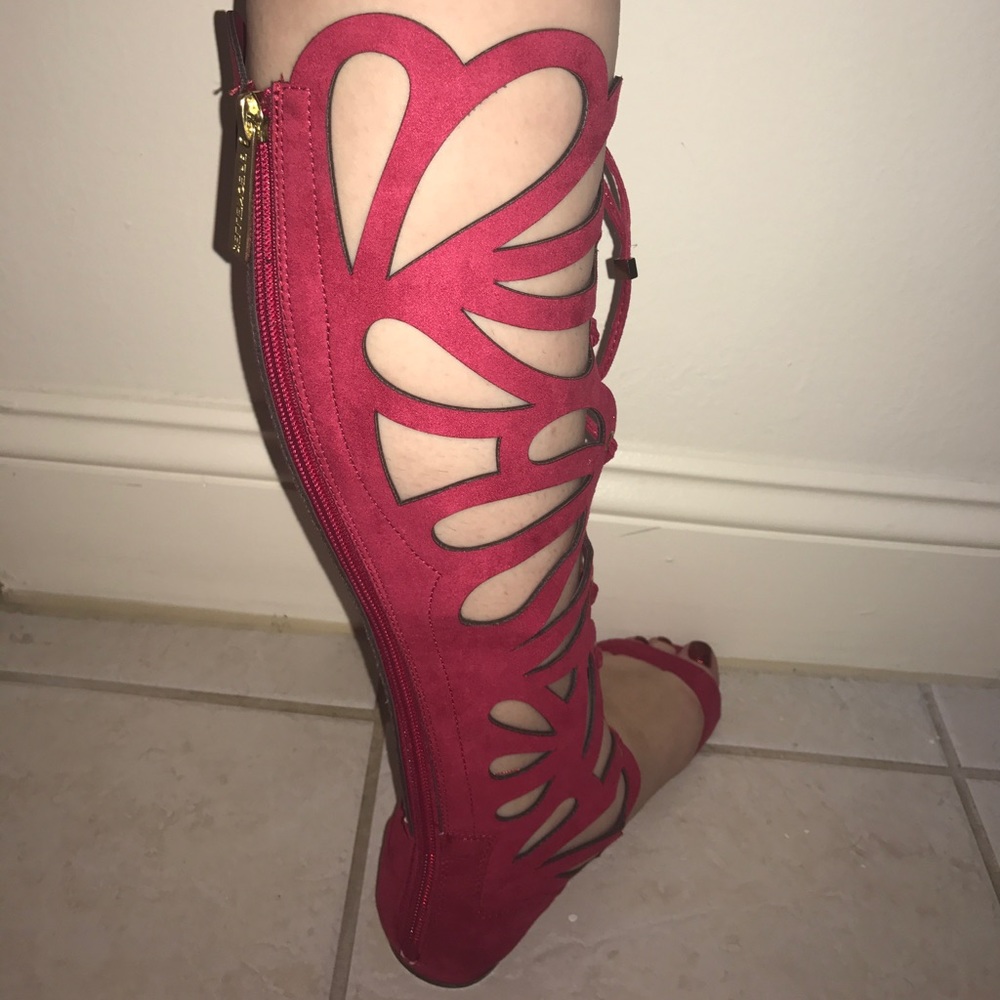Breckelle's Raspberry Butterfly Gladiator Sandals - Picture 2 of 4
